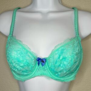 Victoria’s Secret Tiffany Blue Lace Unlined Bra NWT